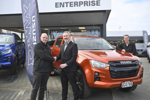 Gizzy local wins Isuzu ute giveaway at Fieldays 2023